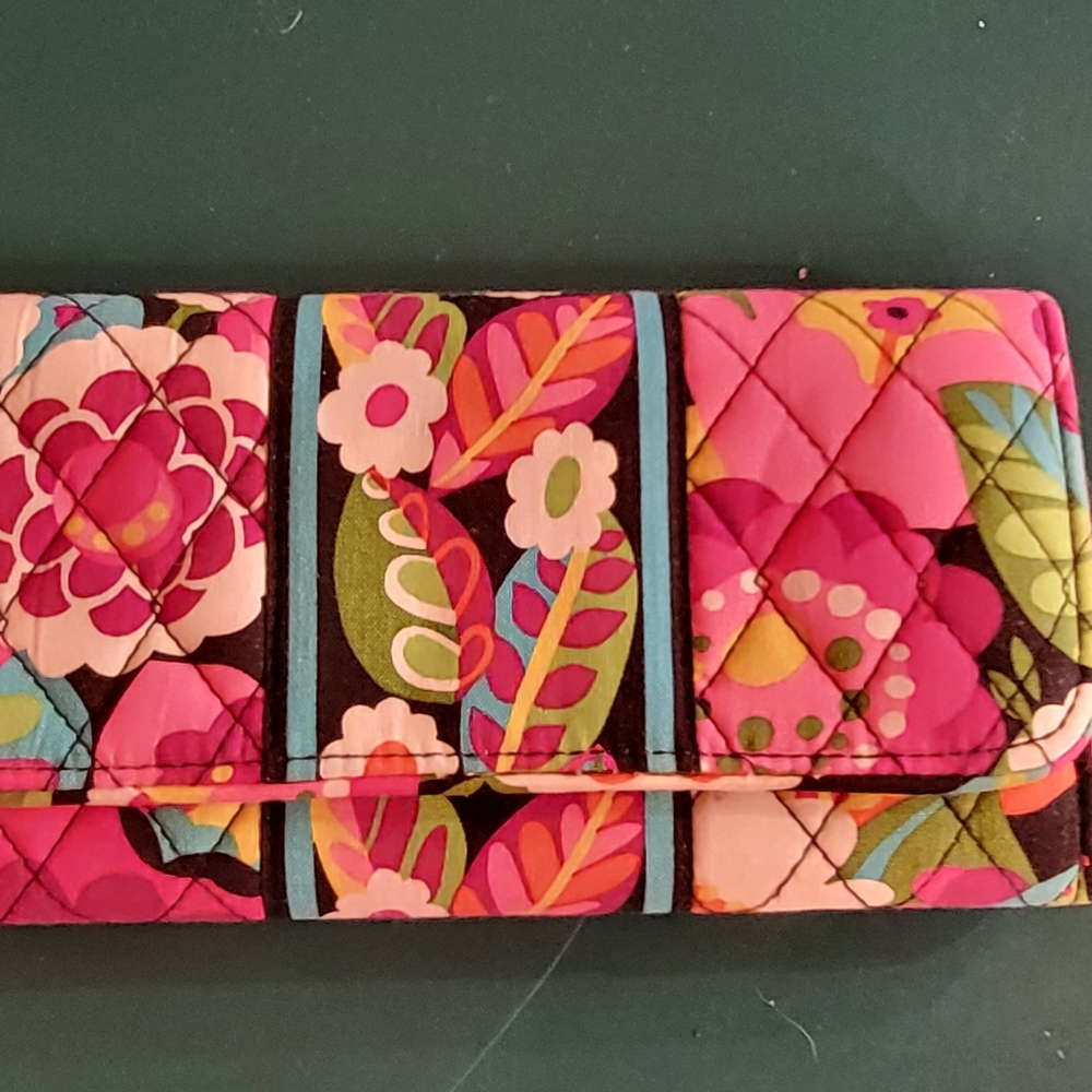 Vera Bradley Floral Quilted Women's Tri-fold Magnetic Closure Wallet